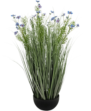 Der violette Gesangsblumen-Zwiebelgrastopf mit künstlichem Gras (90 cm, feuerfest) besteht aus hohem, dünnem grünem Kunstrasen und zarten hellvioletten Blüten in einem schwarzen Topf vor einem weißen Hintergrund.
