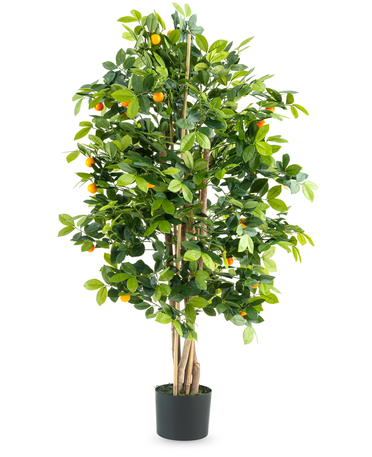 Der künstliche Orangenbaum 120 cm Deluxe ist ein hoher künstlicher Orangenbaum mit grünen Blättern und kleinen orangefarbenen Früchten in einem schwarzen Topf vor einem schlichten weißen Hintergrund.